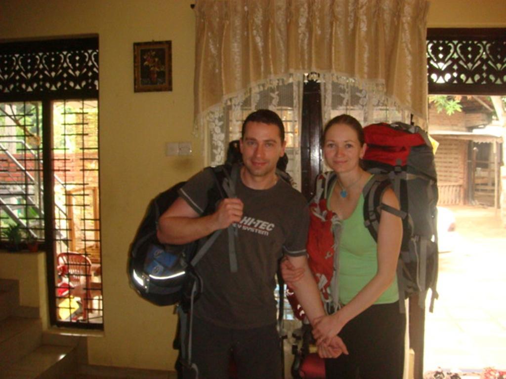 Randi Homestay In Negombo Extérieur photo