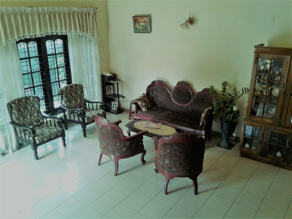 Randi Homestay In Negombo Extérieur photo